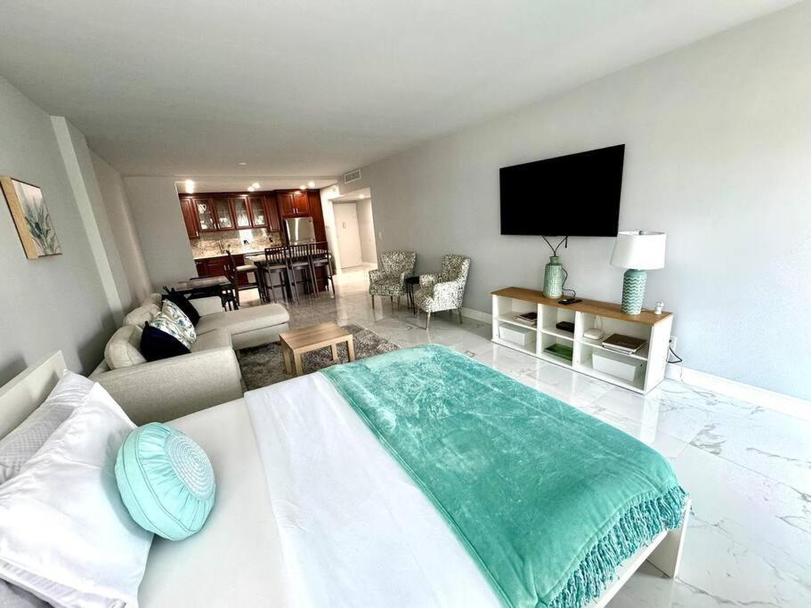 Sunny Isles Beach Spacious Apartment Esterno foto