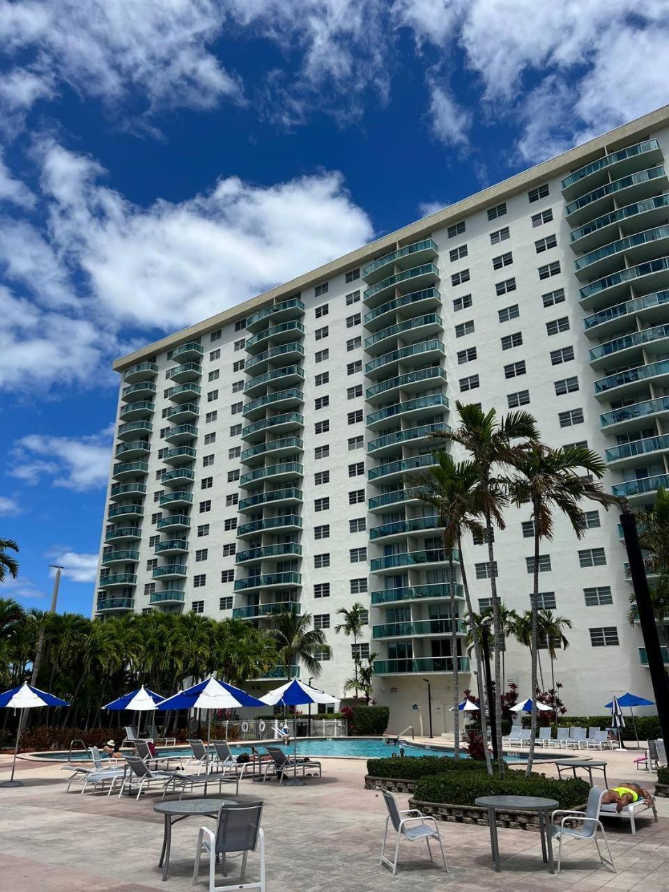 Sunny Isles Beach Spacious Apartment Esterno foto
